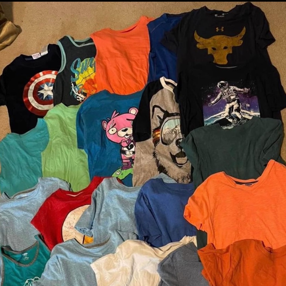 Size Large Youth t-shirt bundle